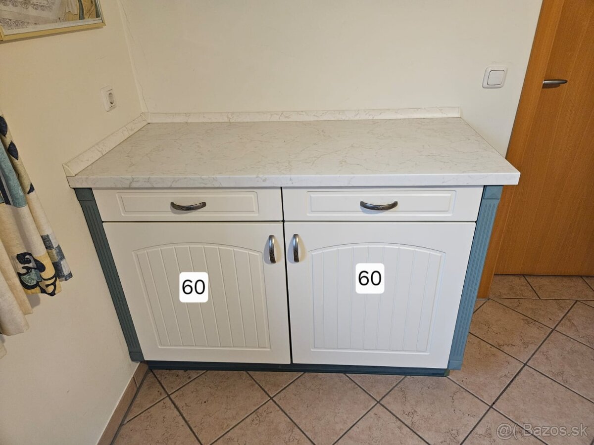 Masívna kuchynská linka z Nemecka so spotrebičmi - 4