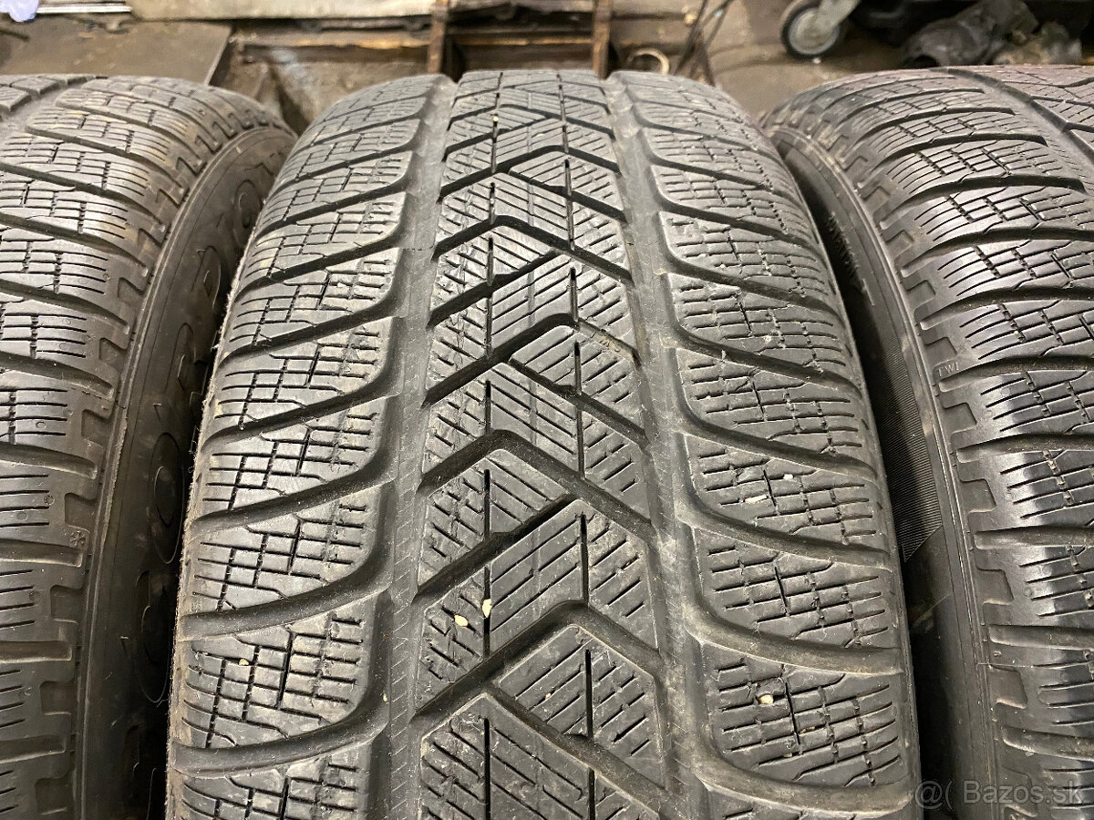 Pirelli Scorpion Winter 235/55 R18 ZIMNE - 4