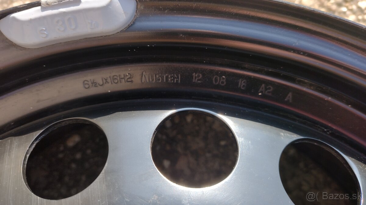 Predám plechový disk 5x105 R16 ako nový - 4