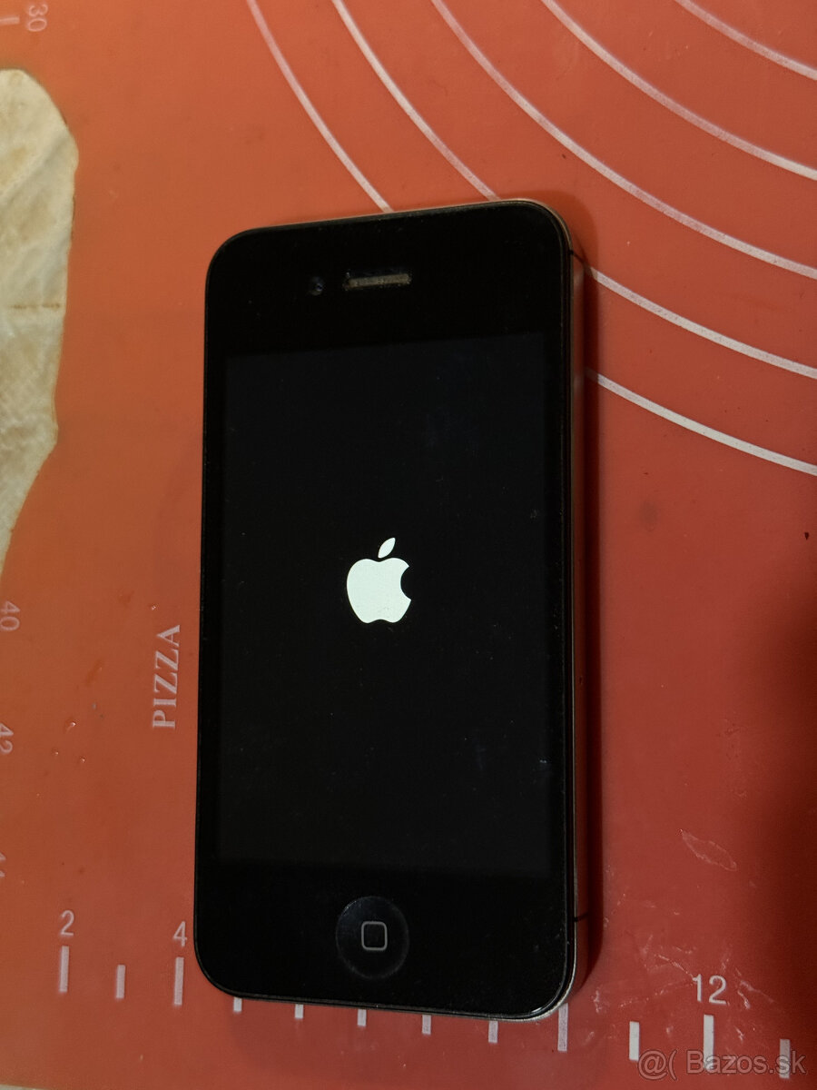 Apple iPhone 4S čierny - funkčný - 4