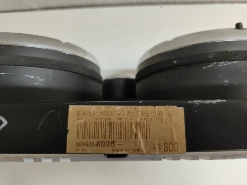 Tachometer VW Polo 6E0920800B 40€ - 4