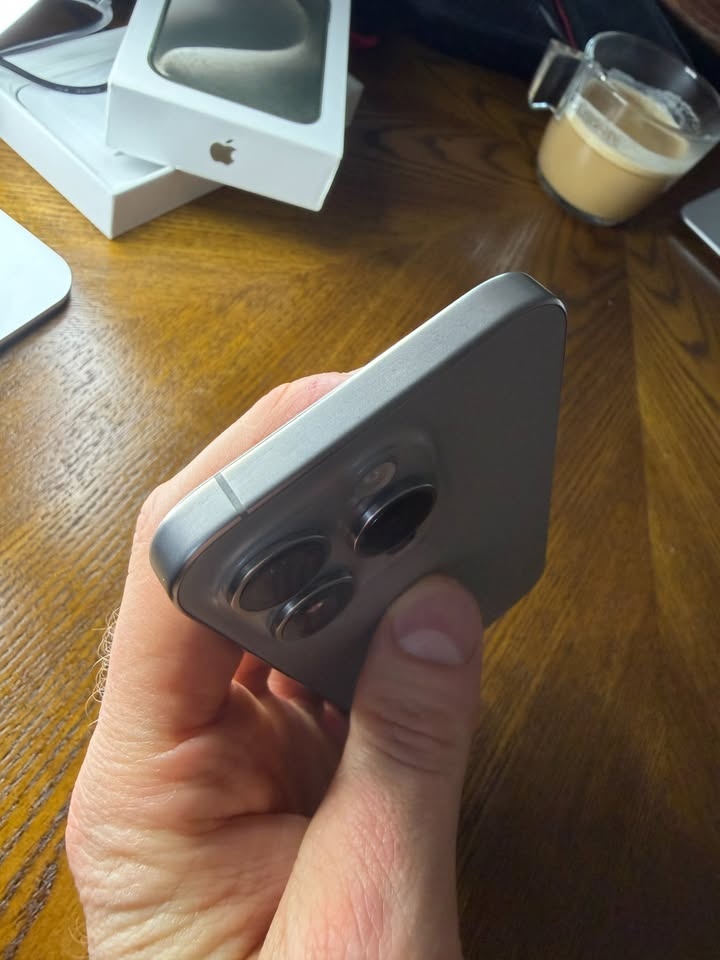 iPhone 15 Pro 128GB - 4