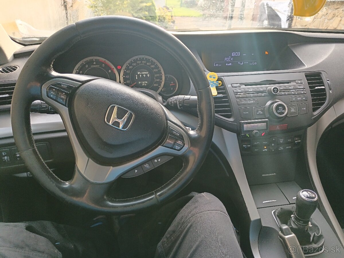 Predám hondu accord 2.2l - 4