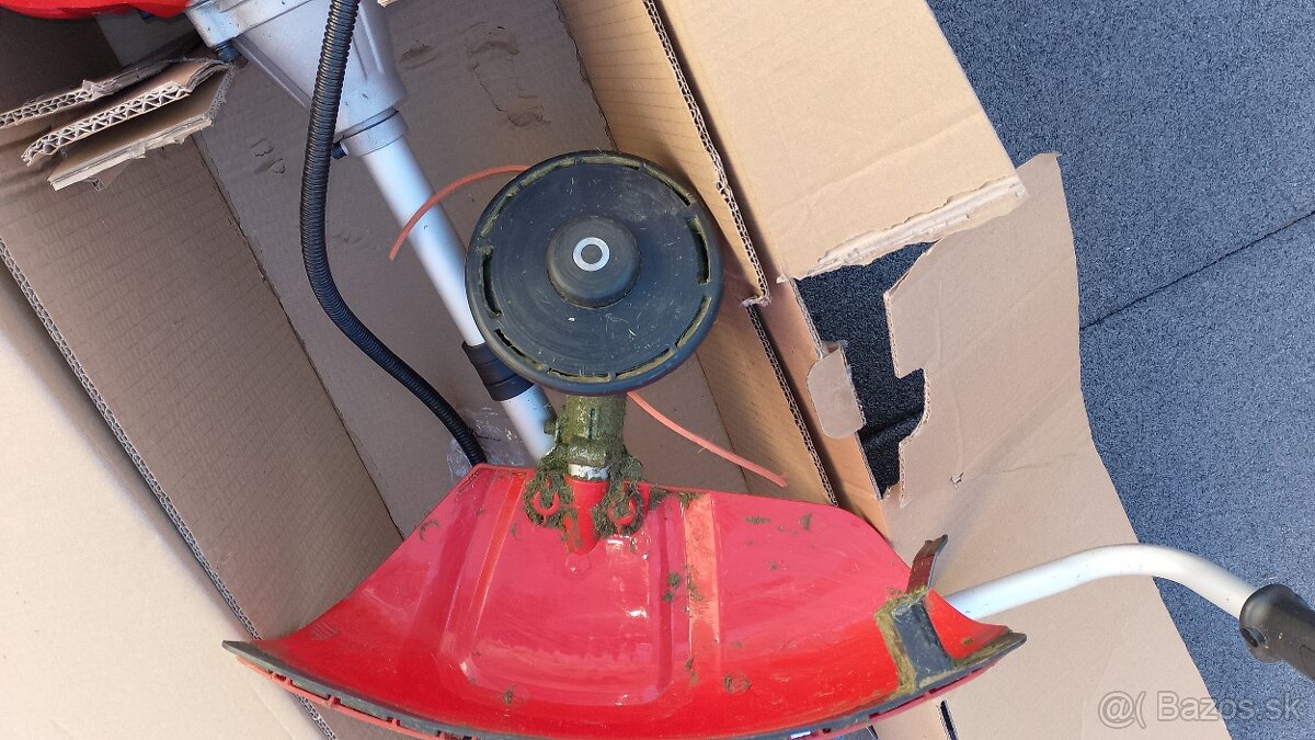 Krovinorez HECHT 142BTS - 4