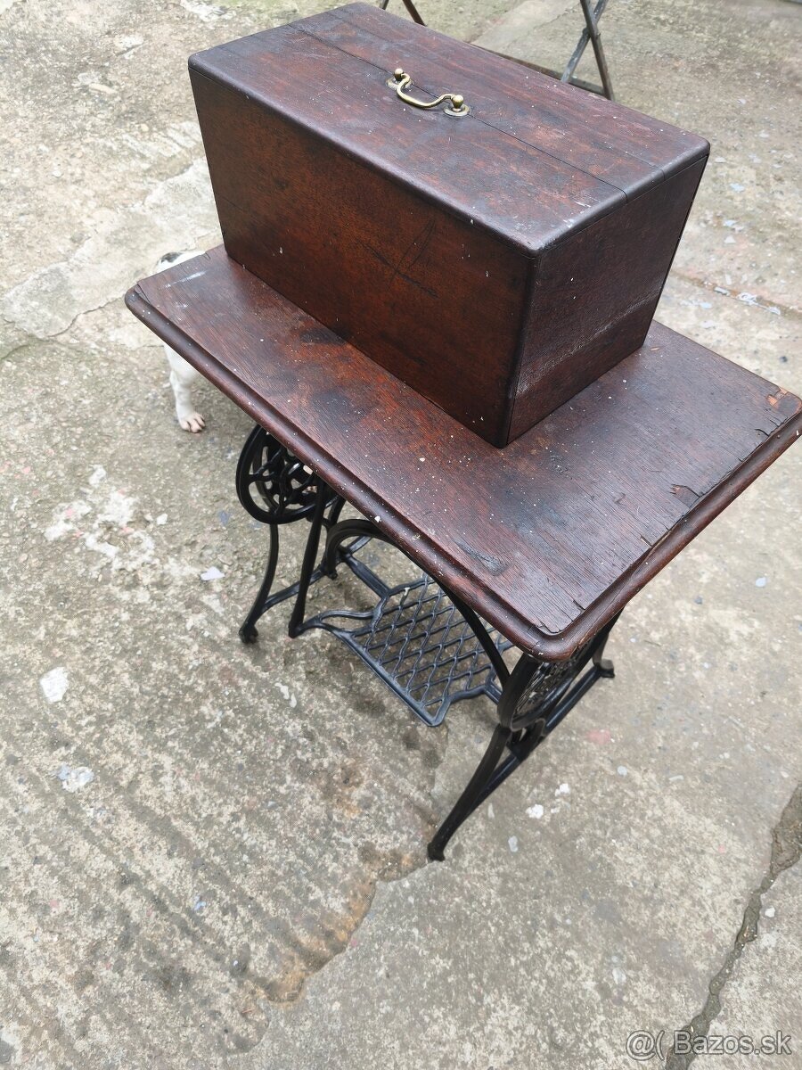 Predám šijací stroj Singer - 4