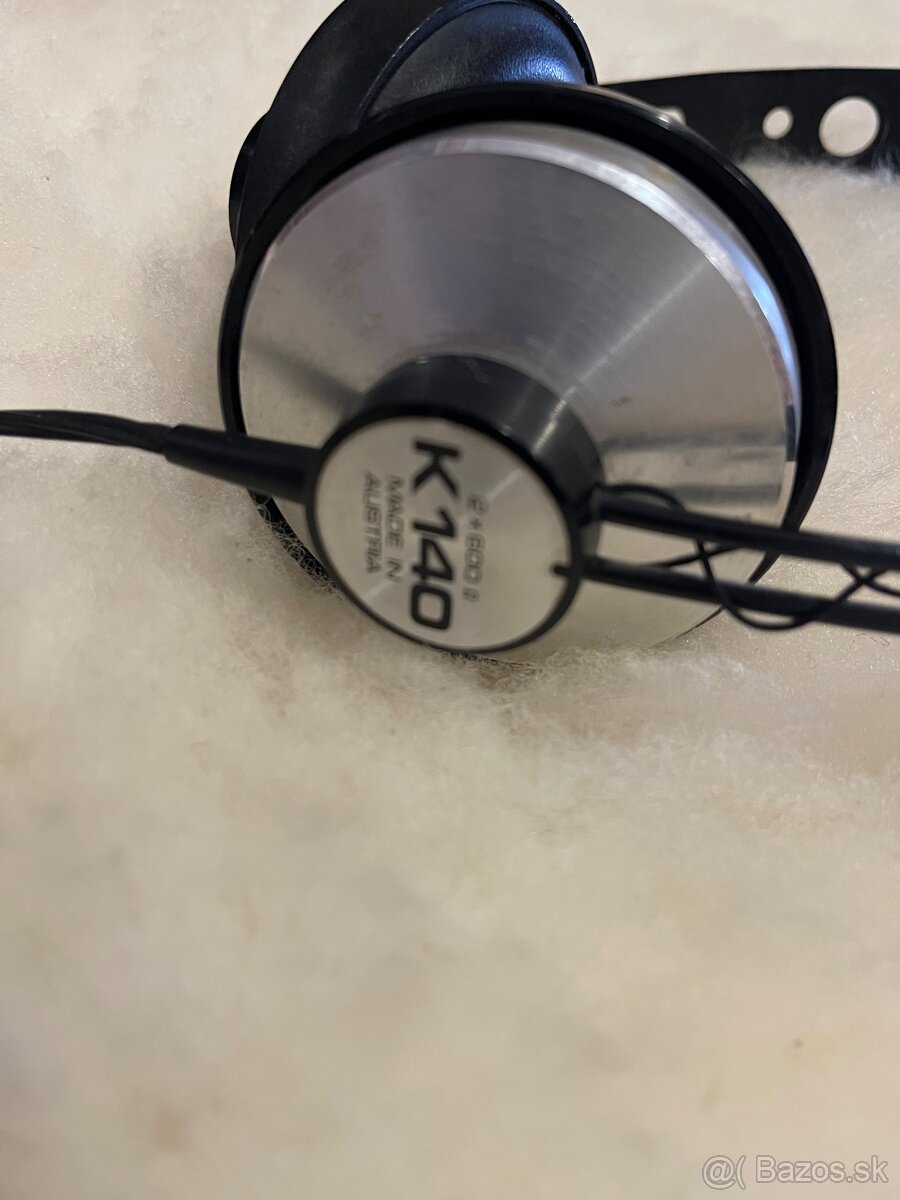 AKG K 140 sluchatka - 4