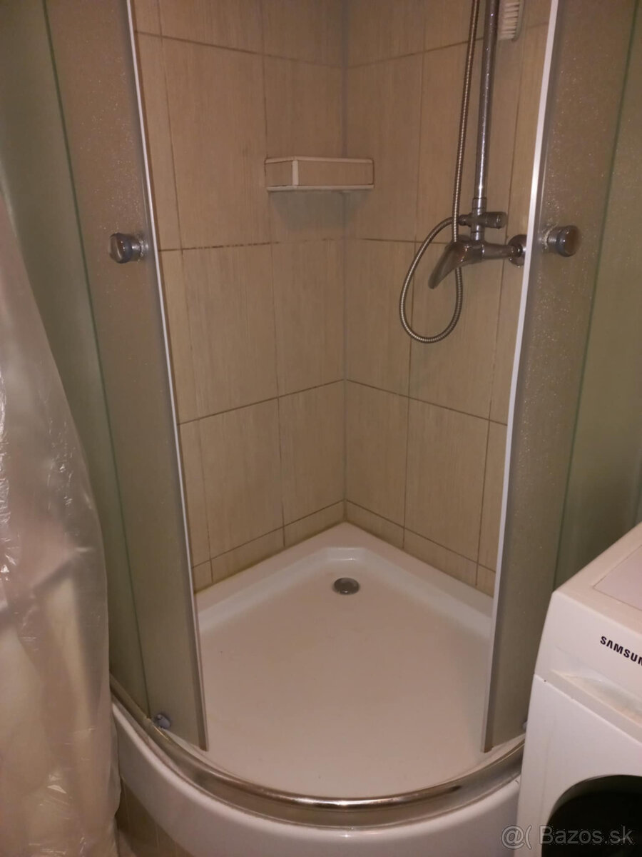 predam dvere na sprchovy kut - 4