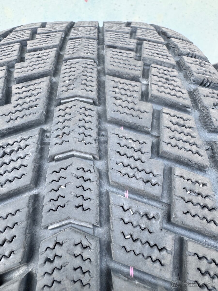 Zimné pneumatiky 235/55R17 Hankook 6,5mm - 4