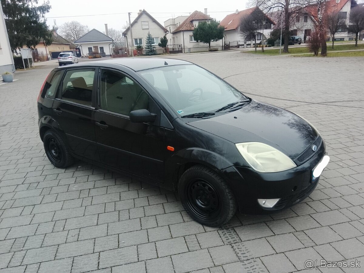 Ford fiesta 1,4 benzín - 4