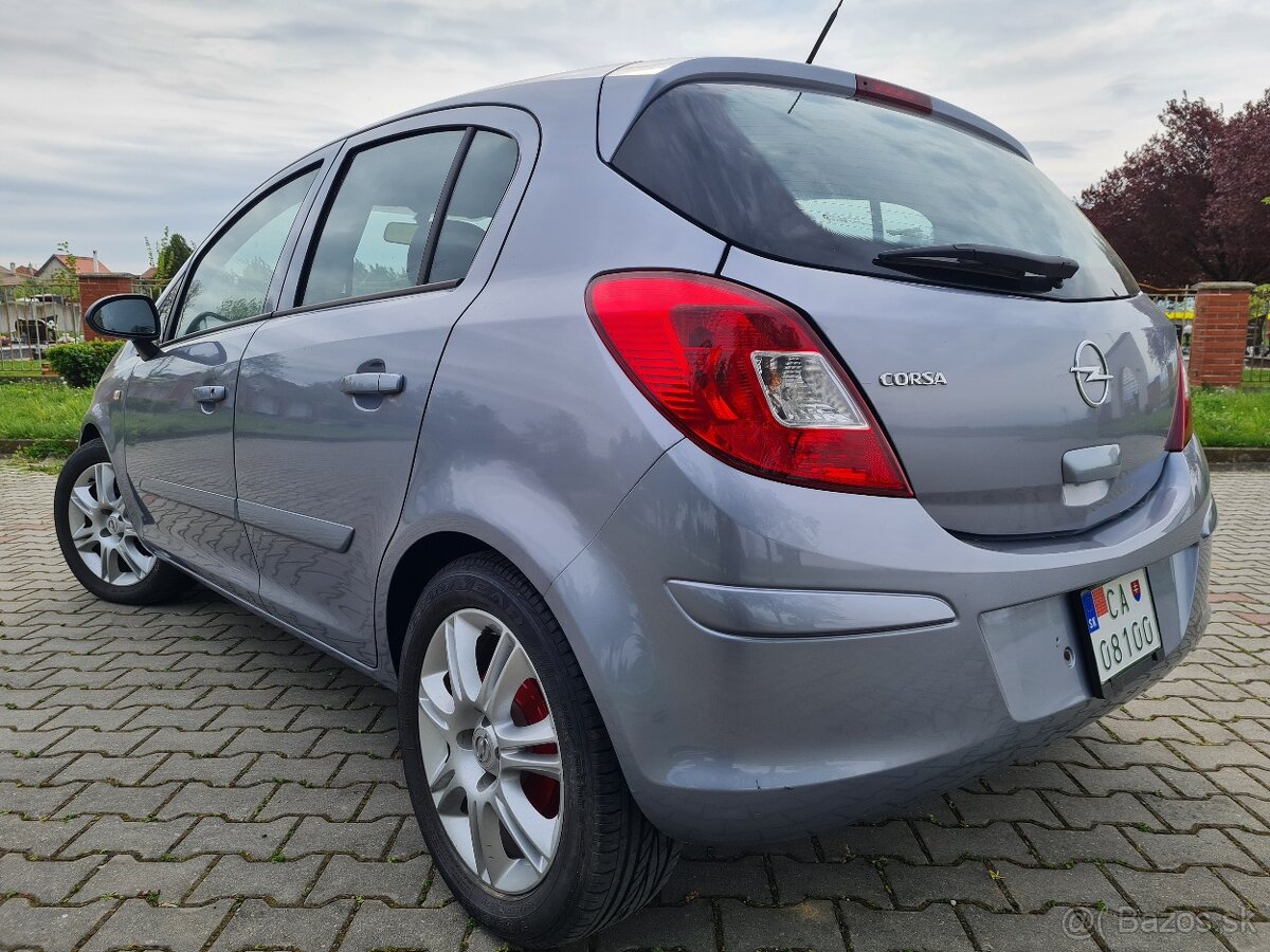 OPEL CORSA 1,0 benzin ECOTEC 59 000km - 4