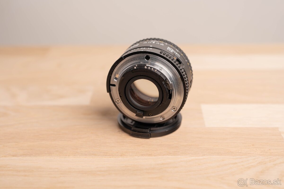 Nikon AF NIKKOR F1.8 50mm - 4