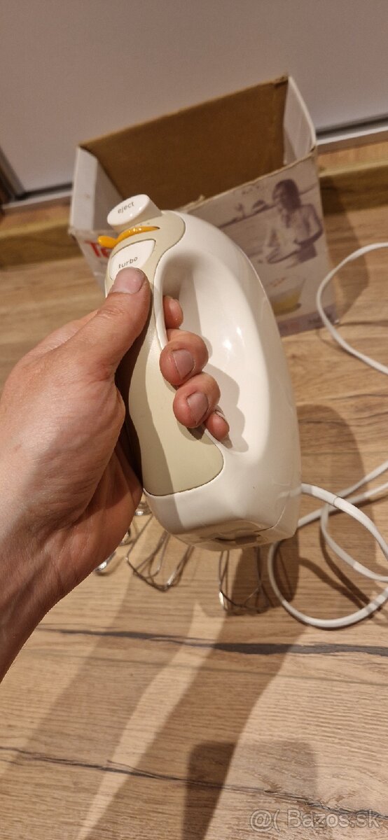 Mixér Tefal, slahac aj s metlami - 4