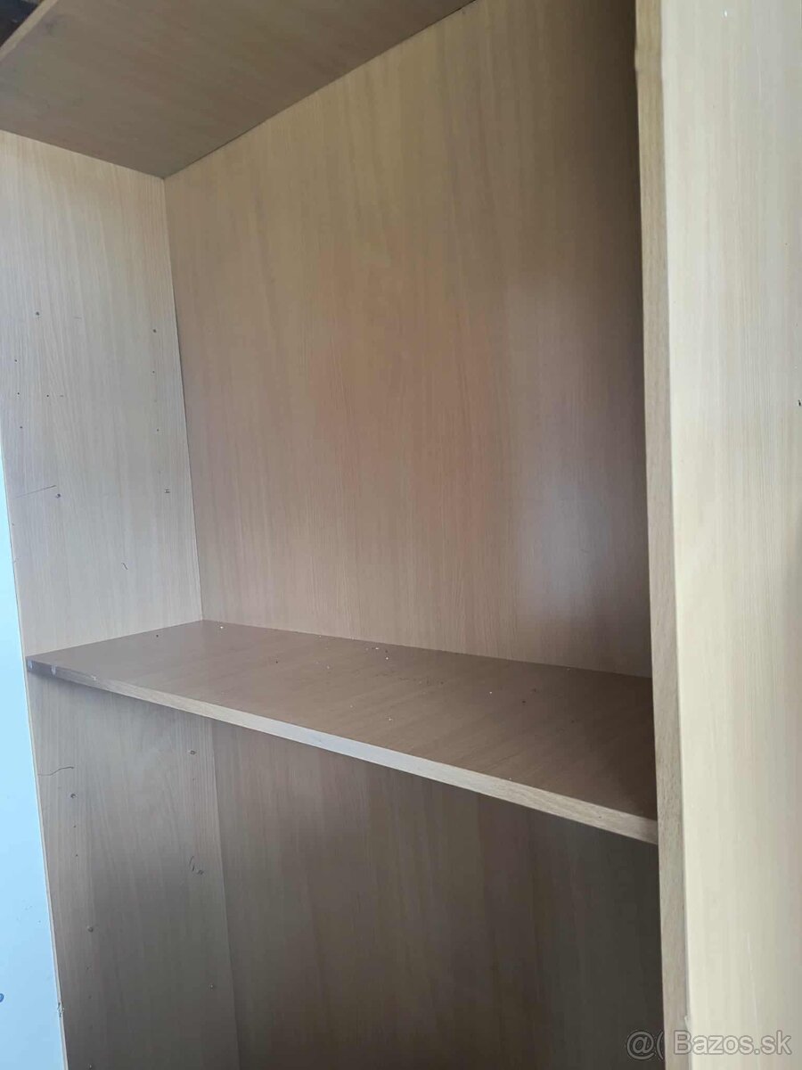 Predám regále - 4
