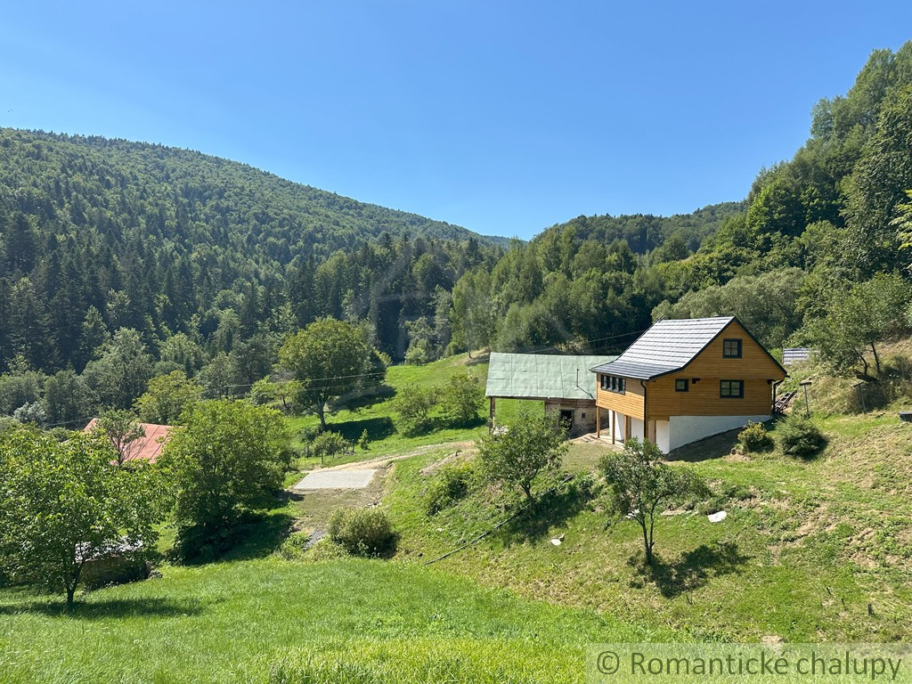 Kompletne zrekonštruovaná drevenička na polosamote pri Ján - 4