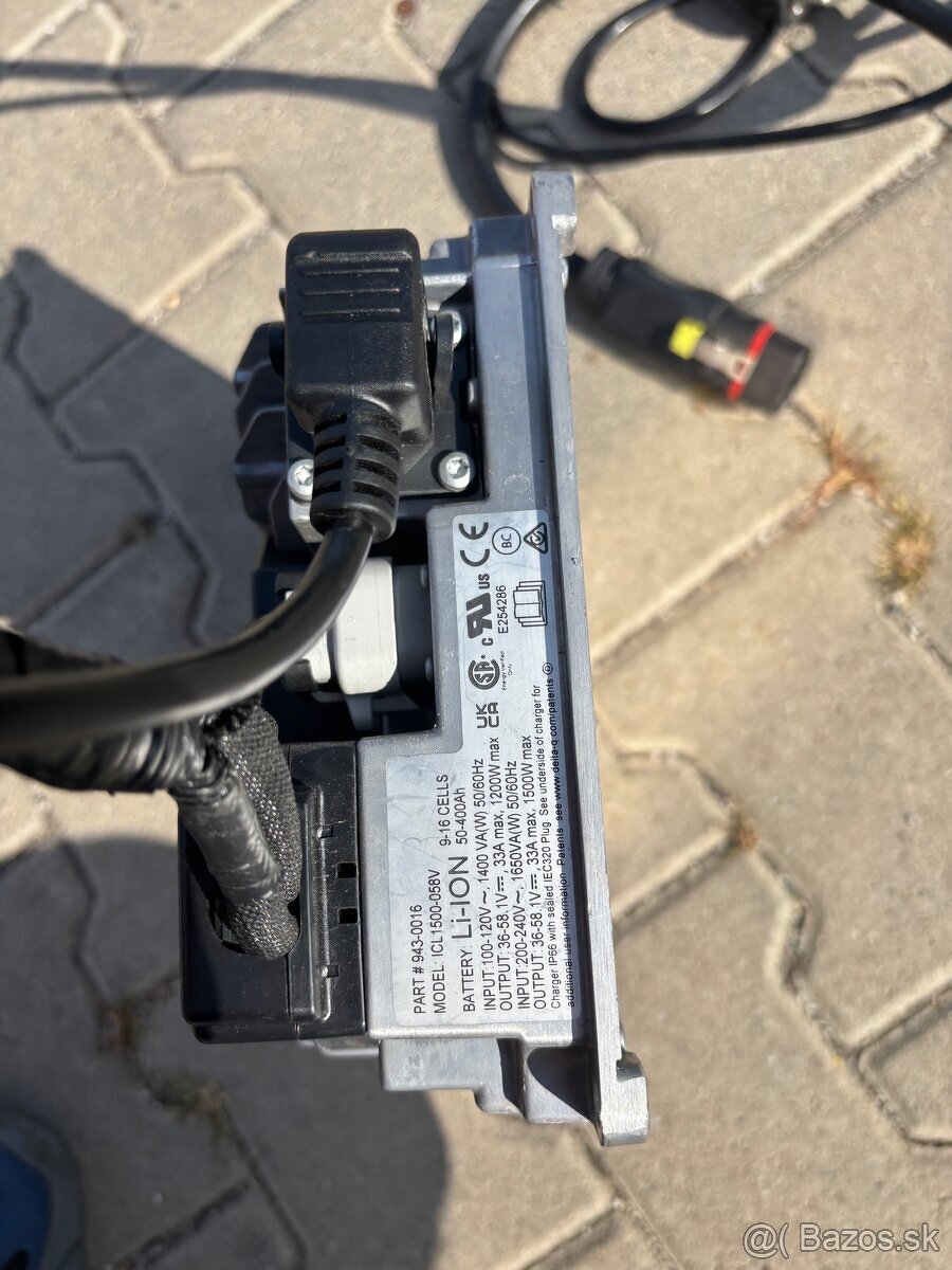 Profesionálna nabíjačka Delta-Q - 4