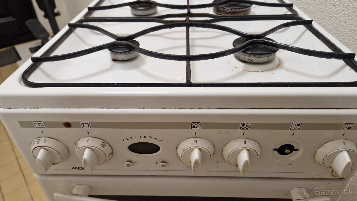 Predam zachovaly sporak zn Mora - 4