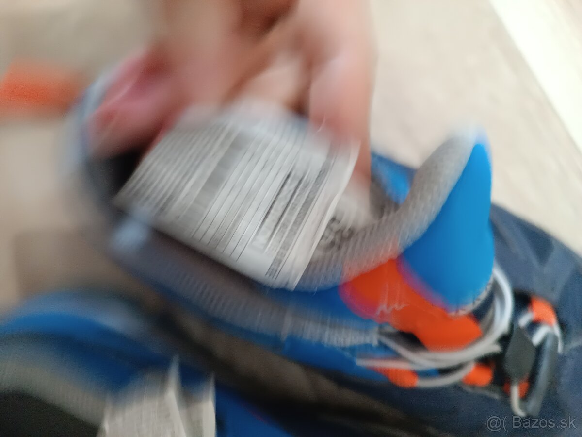 Turisticke topanky Quechua v.35 - 4