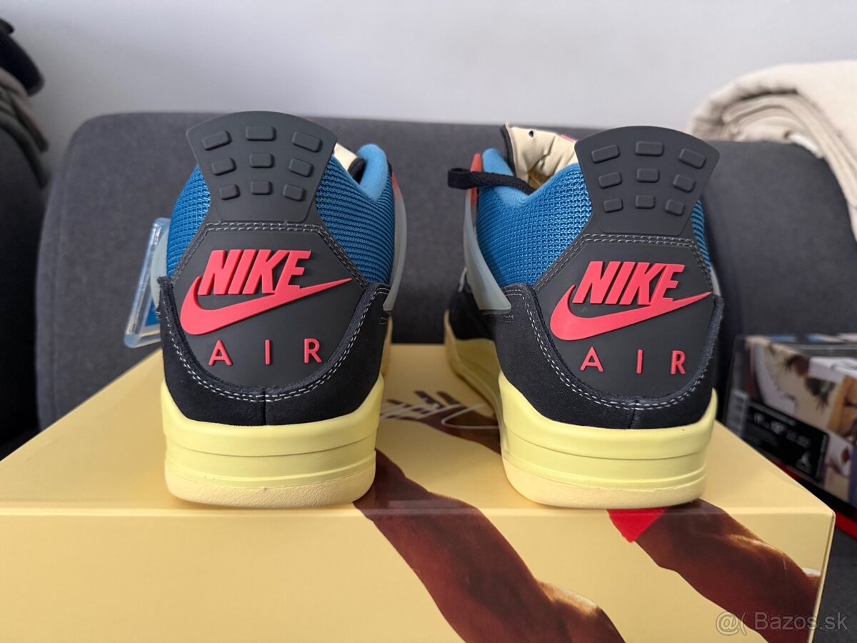 Jordan 4 Retro SP "Union - Off Noir" - 4