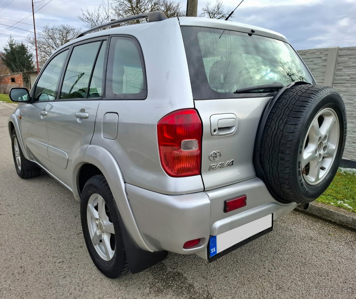 TOYOTA RAV4 2.0 D-4D 4X4 - 4