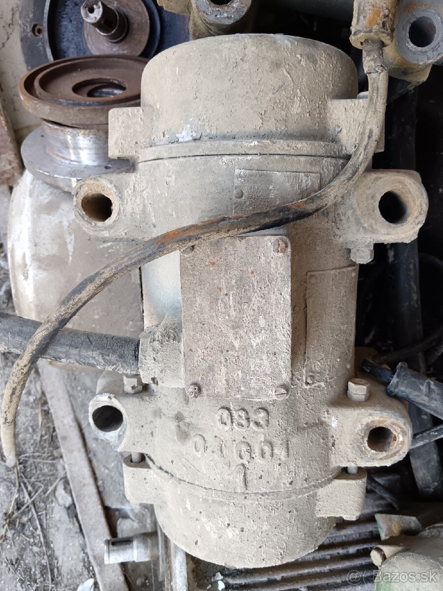 Vibrátor - 4