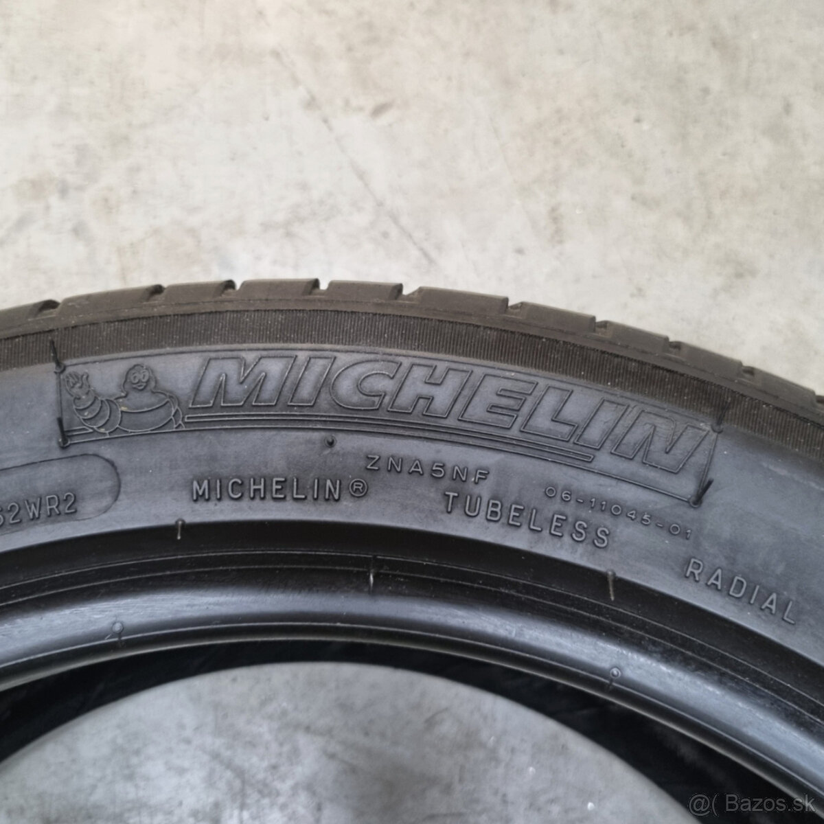 Letné pneumatiky 235/45 R17 MICHELIN - 4