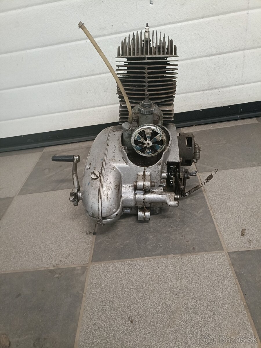 Motor Jawa 353 Kyvačka. - 4