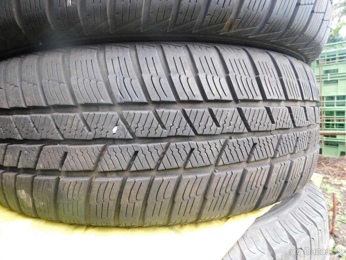 195/60R15 - 4