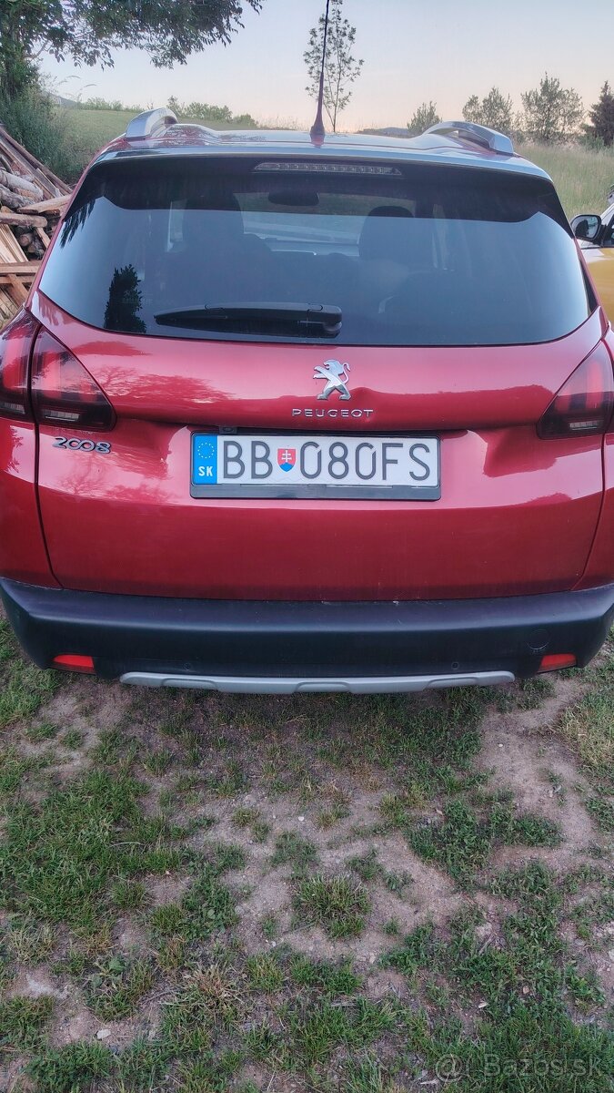 Peugeot 2008 - 4