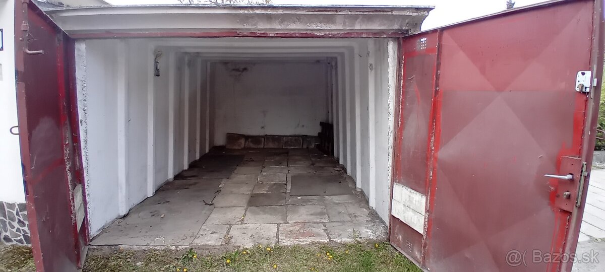 Garáž - 4