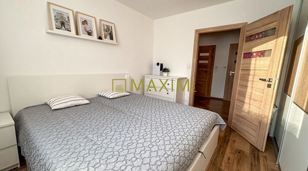 PREDAJ - zrekonštruovaný, moderný 3- izbový byt s loggiou na - 4