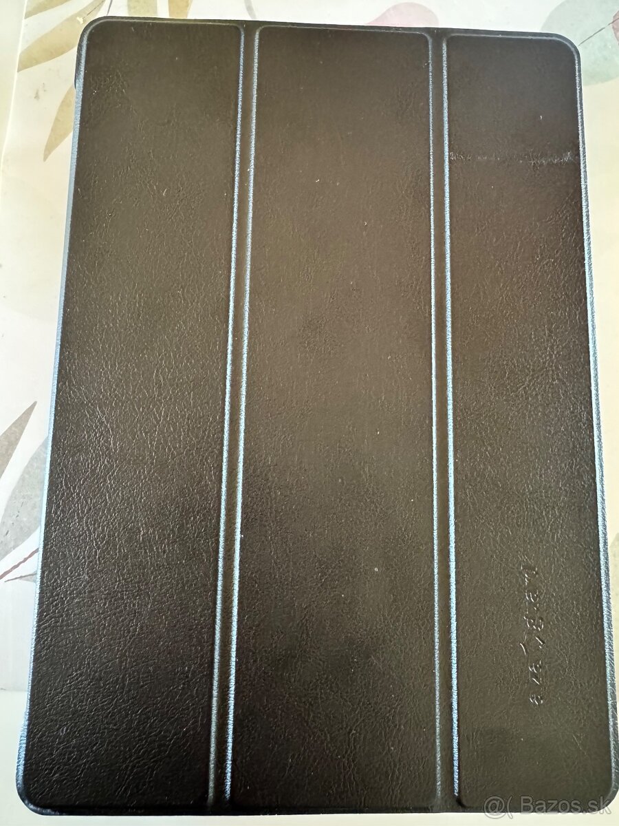 Apple iPad 9. generácie – 64 GB (Model A2604) + Logitech Sli - 4