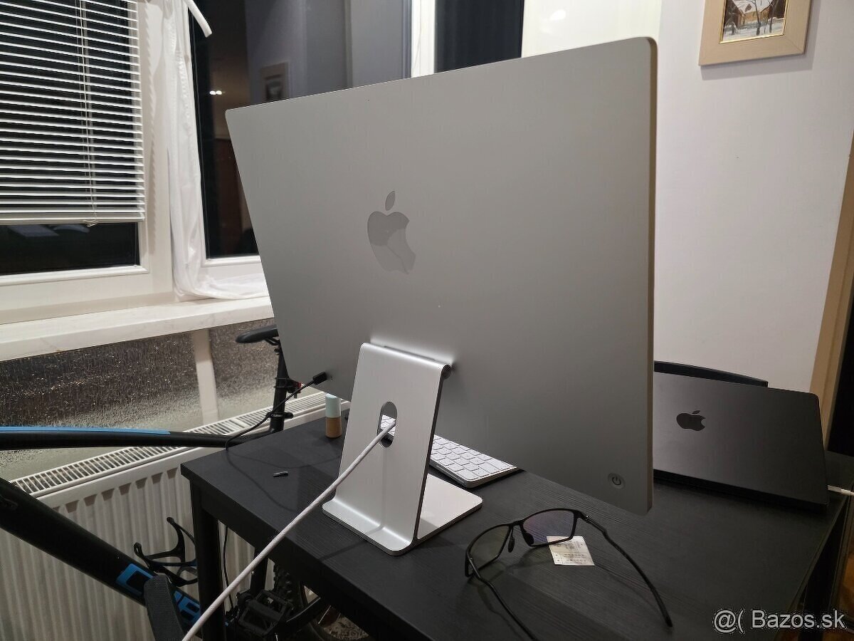 24" 4.5K Apple M4,16GB 256GB Strieborný - 4