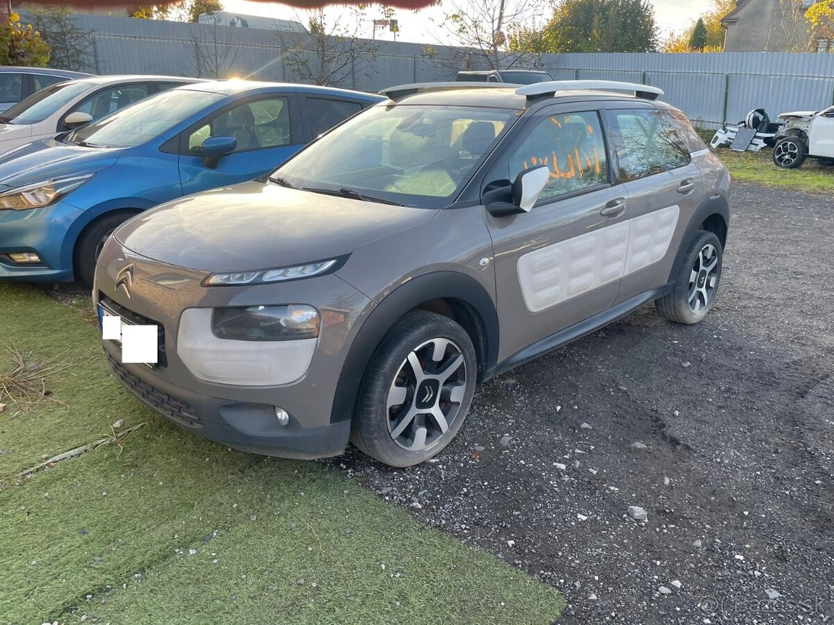 Citroen C4 Cactus 1.2 60kw, r.9/2014, klima - 4