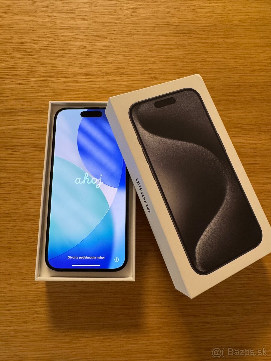 iPhone 15 Pro 256GB Black Titanium - 4