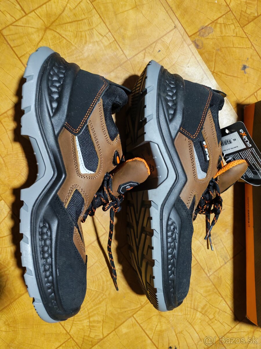 Predám pracovné topánky č. 46 - 4