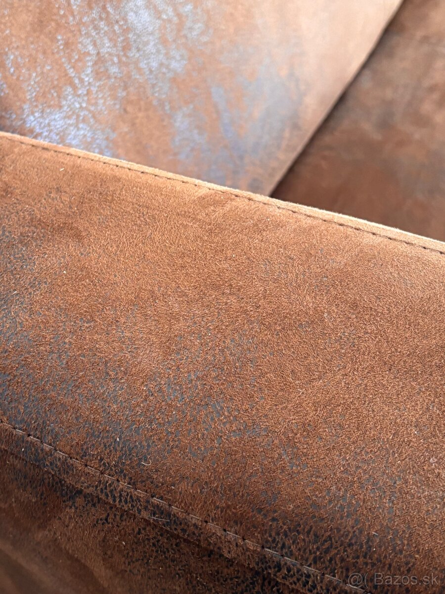 Hnedá trojsedačka - 4