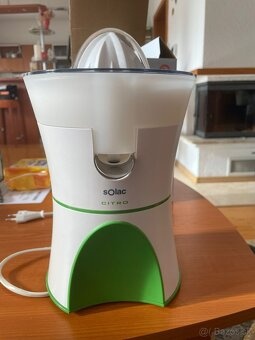 SOLAC odšťavovač na citrusy - 4