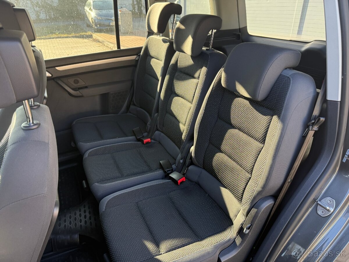 Predam VW touran 1.6 tdi dsg 2015 - 4