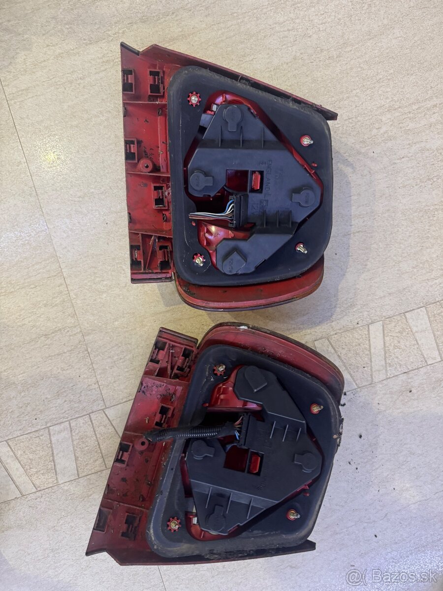 Svetla zadné Audi a4 b5 sedan - 4