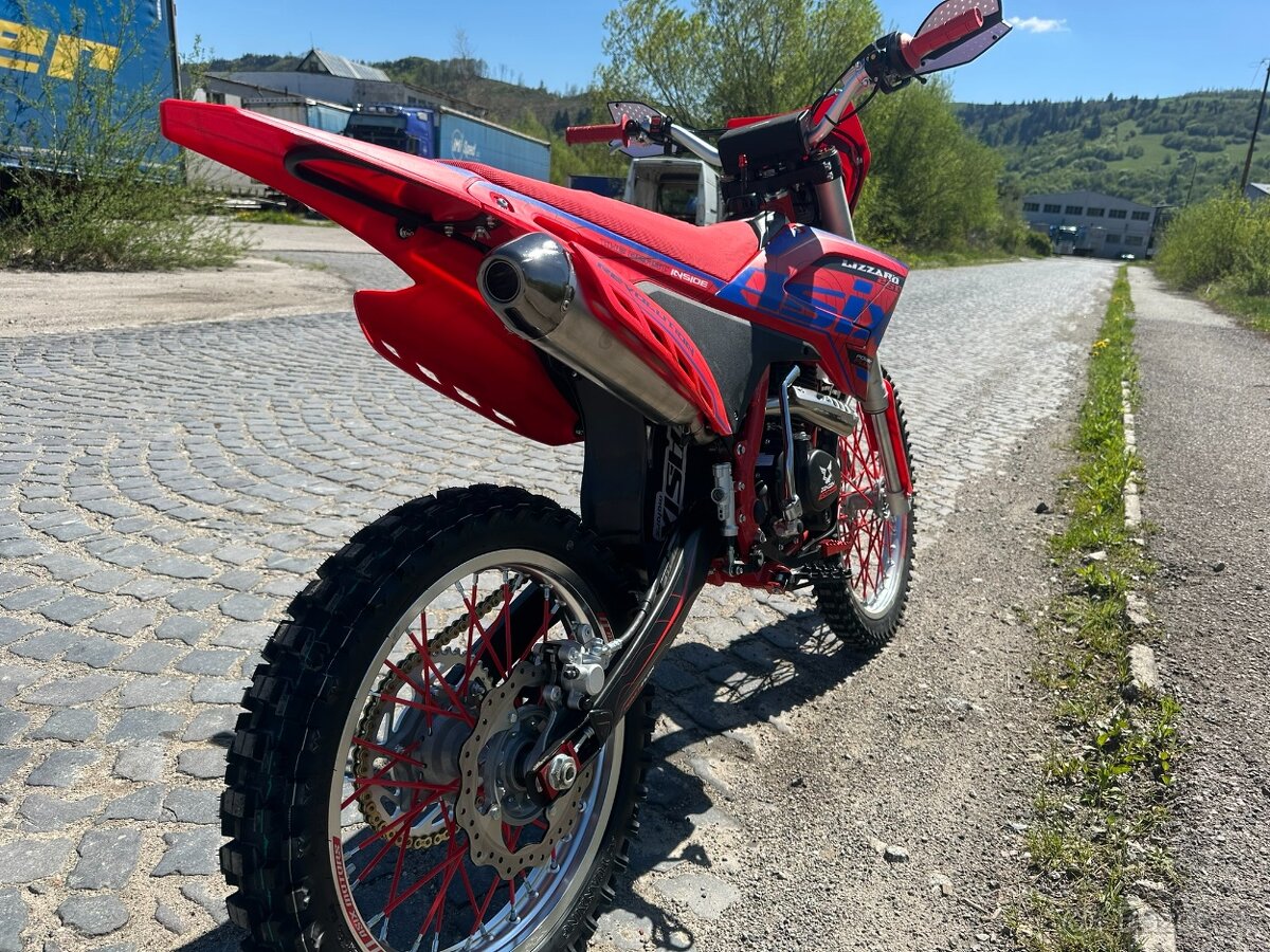 NOVE Enduro ASIX Lizzard 250cm3 21/18