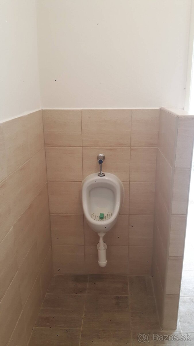 DÁM DO PRENÁJMU PARKOVACIE MIESTO V NOVÝCH ZÁMKOCH - 4