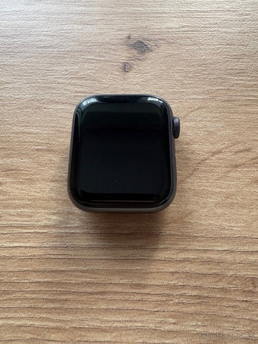 Apple Watch Series 5 40 mm - 4