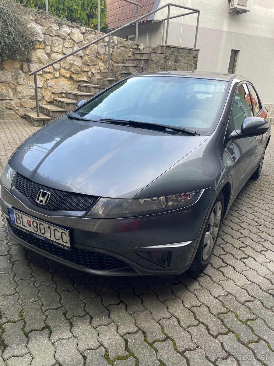 Honda civic 1.4 NÍZKY NÁJAZD - 4