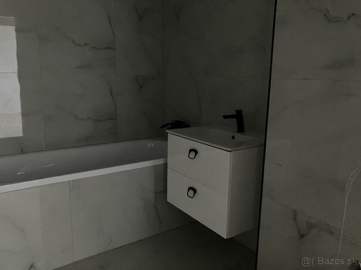 Ulica Vihorlatska-3 izbový byt - 4