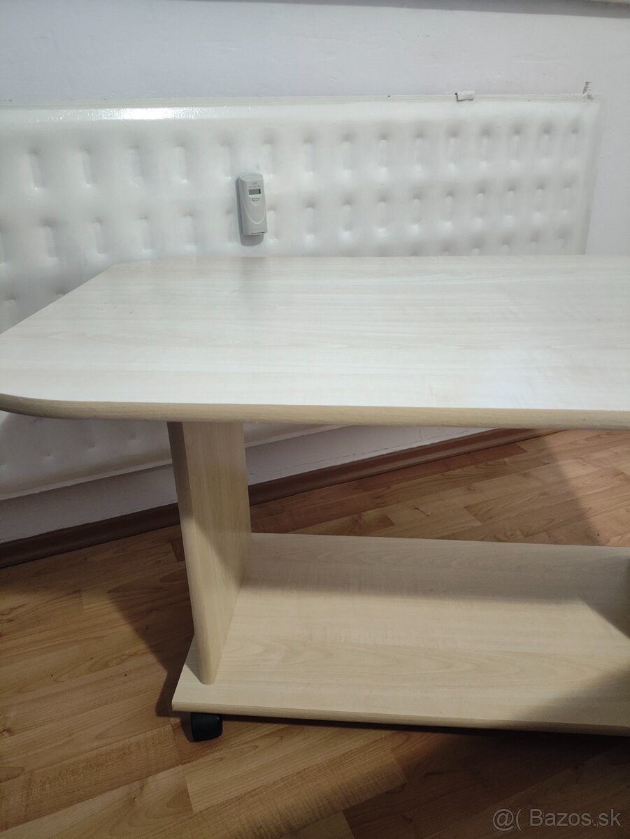 Konferencny stolik - 4