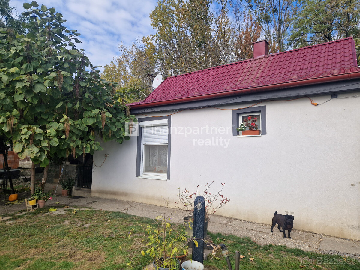 (F156-12-REMAE)Dva rodinné domy na jednom pozemku Tomášikovo - 4