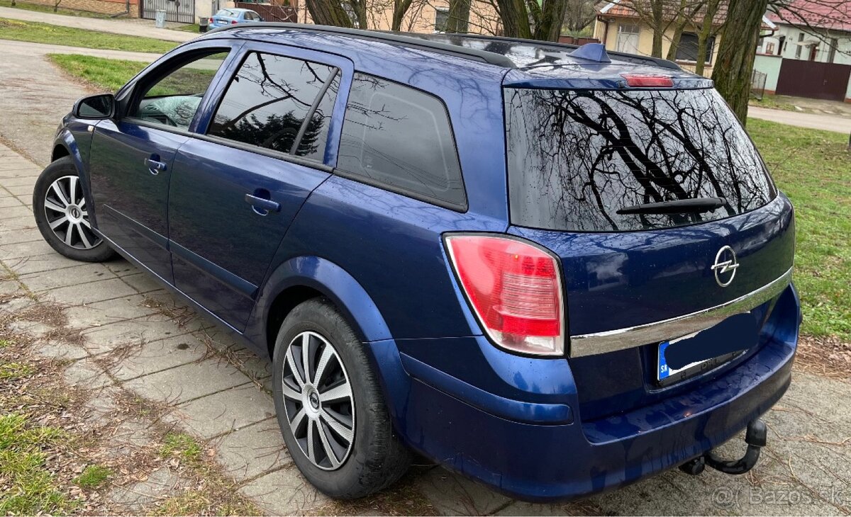 Opel Astra H 1.9CDTI - 4