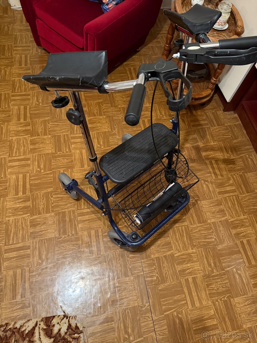 Invalidné chodítko - 4