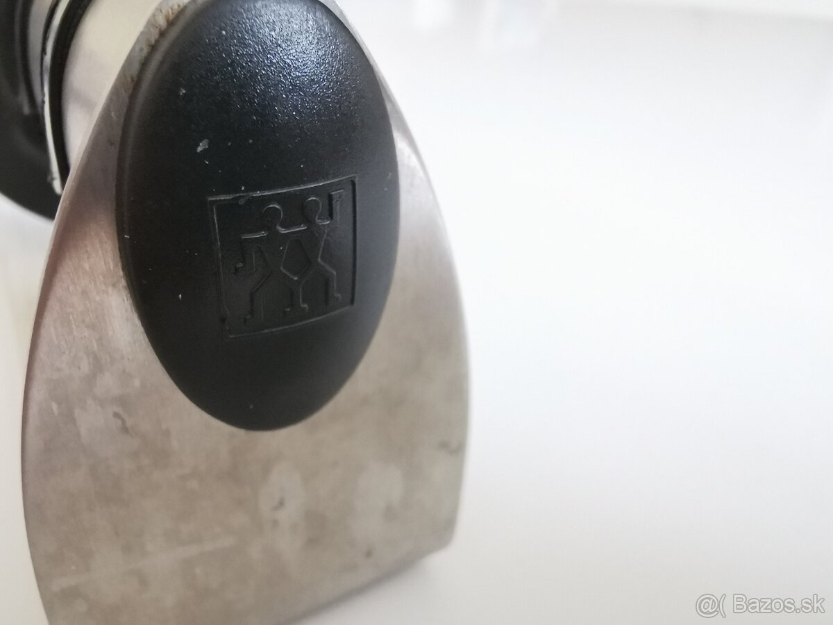 Brusic na noze Zwilling - 4