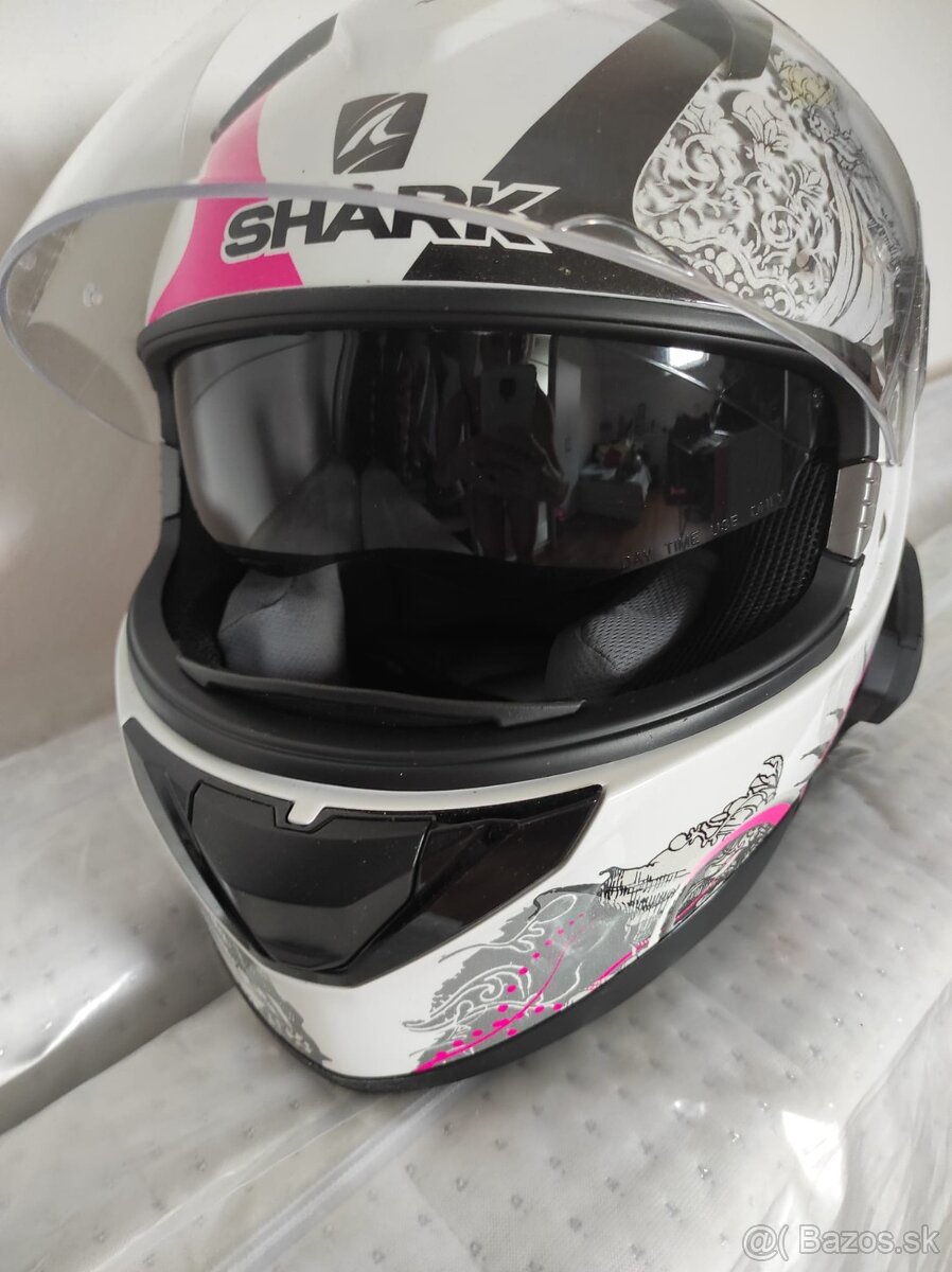 Bunda, helma, rukavice, pršiplášť - 4